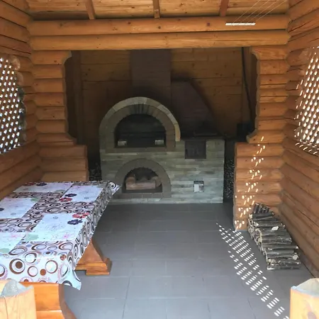 карпатських гір 度假居