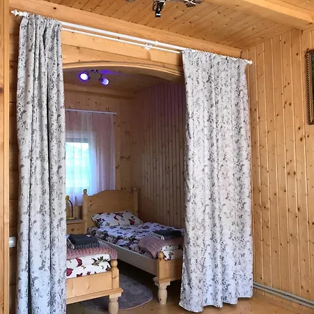 Semesterbostad карпатських гір Novyi Mizun'
